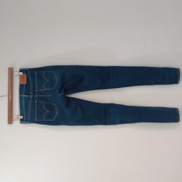 CCO | LEVI STRAUSS & CO.| 26"" waist HIGH RISE SUPER SKINNY - Picture 9 of 11